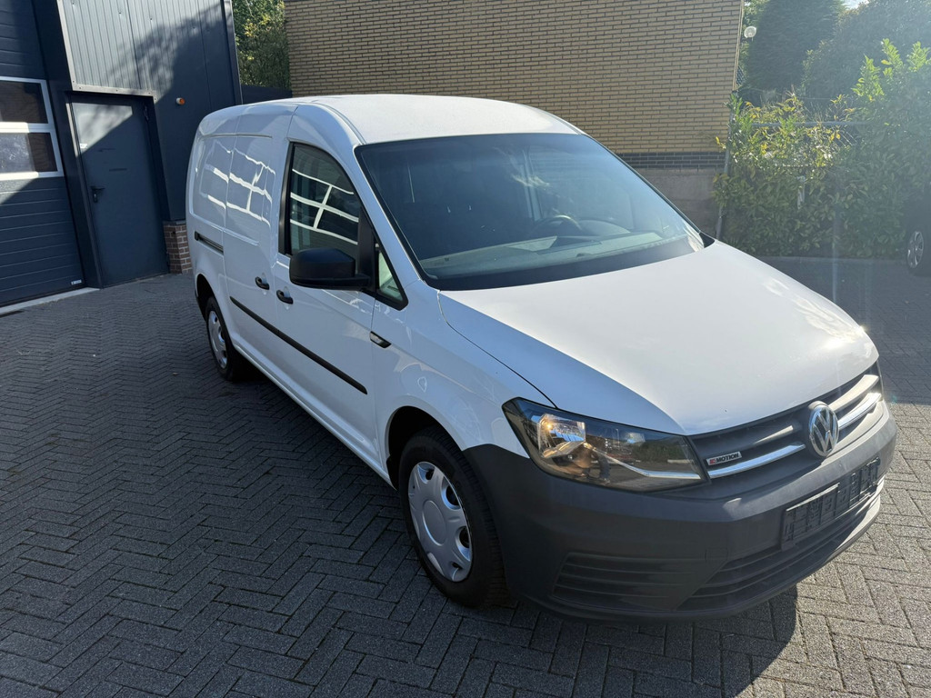47349167-5.jpg