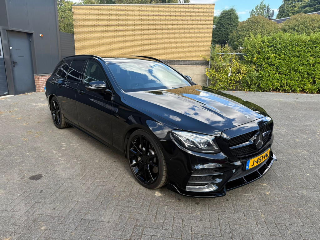 47350883-2.jpg